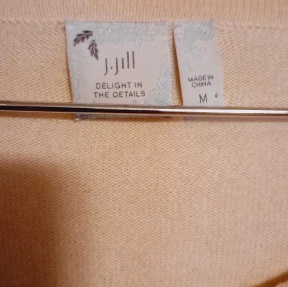 J. Jill Delight In The Details Cream Colored Cardigan Size Medium - Picture 4 of 4